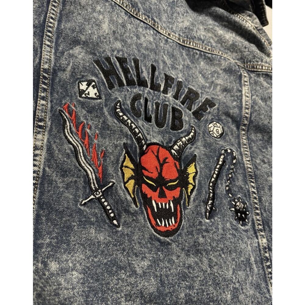 Universal Halloween Horror Nights 2023 Stranger Things Jean Hoodie Jacket Large - Picture 8 of 8